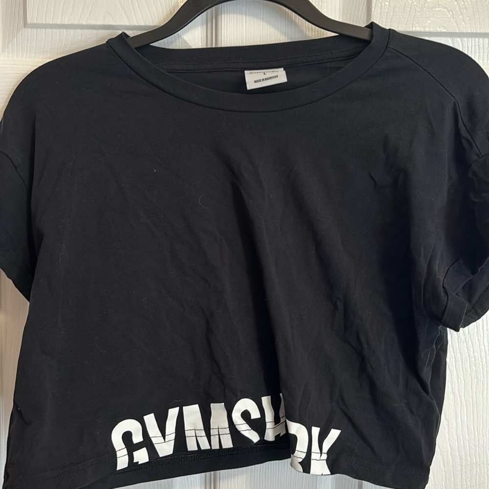 Gymshark cropped tshirt